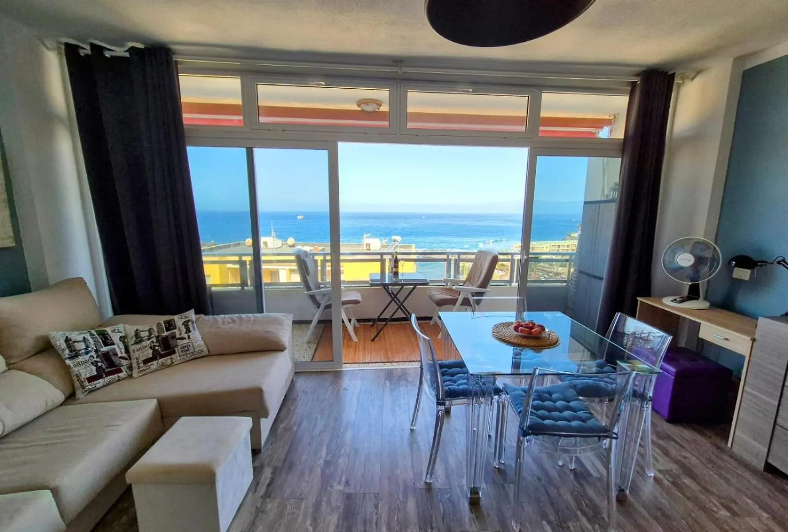 Arenas Negras Apartament Malaga Puerto de Santiago  Spain