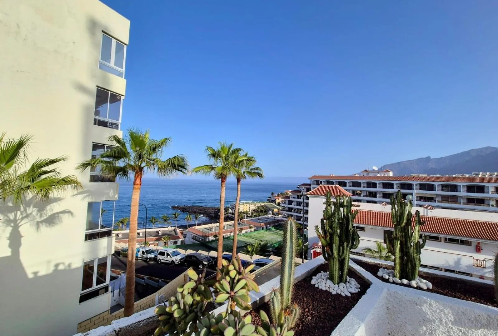 Arenas Negras Apartament Malaga Puerto de Santiago  Apartment Puerto de Santiago (Tenerife)